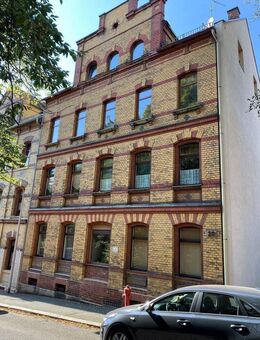 Schickes Mehrfamilienhaus mit Garten und Garage in ruhiger Wohnlage von Greiz, zur teilw. Eigennutznung und Kapitalanlage - Greiz