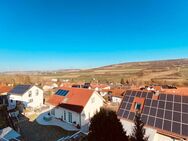 Attraktives EFH mit ELW mit tollem Ausblick - Mertesheim