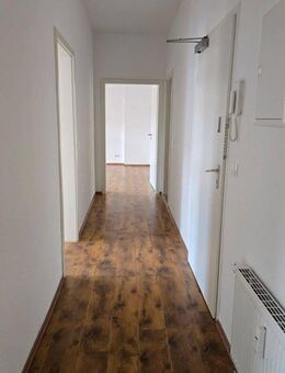 Schöne, helle 4-Zimmer-Wohnung mit Balkon in Magdeburg - 122 m² - Magdeburg