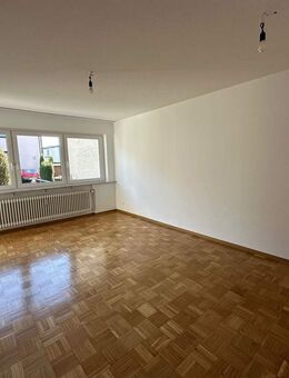 Gepflegtes, fortlaufend modernisiertes 3-Familienhaus in bevorzugter Wohnlage - Wendlingen (Neckar)