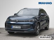 VW Tiguan, 2.0 TDI Life, Jahr 2024 - München