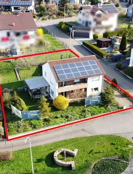 Ilsfeld-Schozach: Großes, attraktives Grundstück (Südlage) mit einem 2-Familienhaus * Garagen - Ilsfeld