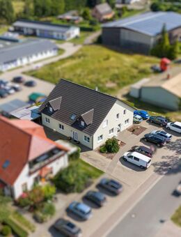 Großzügiges Zweifamilienhaus verteilt auf 325m² im Zentrum von 17089 Burow++ - Burow