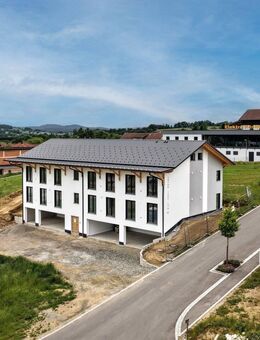 Wohnen mit Weitblick: Erstbezug in Cham-Windischbergerdorf - 4-Zimmer-Wohnung mit Süd-Balkon! - Cham