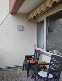 Schöne gepflegte 2 ZKB-Eigentumswohnung in Zentrumslage von Homburg - Homburg