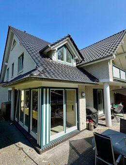 Gepflegtes Einfamilienhaus mit Einliegerwohnung in beliebter Lage in Sandkrug - Hatten