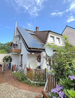 Saniertes Zweifamilienhaus voller Möglichkeiten in Wedel - Wedel