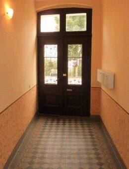 Modernisierte 2 Zimmer-Altbau-Wohnung im Bad Belziger Stadtkern mit Burgblick - Bad Belzig