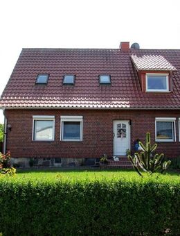 Sofortbezug - Nahe Plauer See: Haus mit großzügigem+ teilbarem Grundstück mit viel Platz-2 Wohnungen - Alt Schwerin