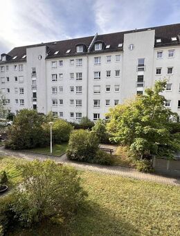 Wir verlegen Ihren Wunschbodenbelag + Aufzug + Balkon + grüner Innenhof - Chemnitz