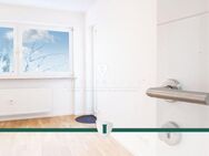 Ruhig gelegen und frisch renoviert - 3-Zimmer Wohnung mit Balkon in Ottobrunn - Ottobrunn