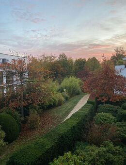 Exklusives Wohnen in Othmarschen: Maisonette-Traum mit Parkzugang - Hamburg
