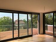 Moderne & lichtdurchflutete 4-Zimmer-Wohnung mit Balkon, Gäste-WC, Abstellkammer - Radebeul