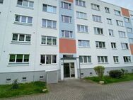 Moderne Eigentumswohnung mit 3 Zimmer, Balkon & Stellplatz in Zeitz am Michaelpark zu verkaufen. - Zeitz