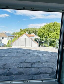 Neubau 2 ZKB mit sehr großer Dachterrasse 30m2 - Fernwärme "grüne Heizung" sehr Nachhaltig - KFW 55EE - Ingolstadt