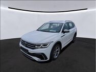 VW Tiguan, 2.0 TSI Allspace R-Line IQ Dig, Jahr 2022 - Hannover