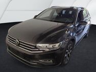 VW Passat Variant, 2.0 TDI Business, Jahr 2022 - Hilpoltstein