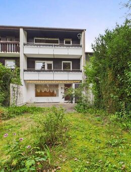 SITULI: Familien(t)raum mit fünf Zimmern, Südbalkon und sonnigem Garten - Neubiberg