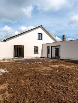 MANNELLA *Ihr Stil, Ihr Zuhause!* Kernsaniertes Wohnhaus mit Mitgestaltungsmöglichkeiten. - Neunkirchen-Seelscheid