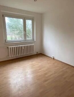 *Frisch Renovierte Wohnung* 7,5 Zimmer Wohnung im 1.OG - Kindelbrück