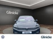 VW Passat Variant, 2.0 TDI Business, Jahr 2023 - Baunatal