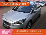 Ford Focus Titanium SHZ Navi PDC - Ostfildern