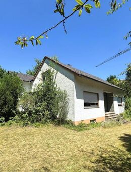 Charmantes Einfamilienhaus mit Einliegerwohnung in Top-Wohnlage Großzügiger Garten und viel Potenzial - Sankt Augustin