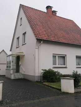 Frohes Weihnachtsfest ! Suchen Sie ein gepflegtes Einfamilienhaus mit Einliegerwohnung in Lage-Kachtenhausen ? - Lage (Nordrhein-Westfalen)