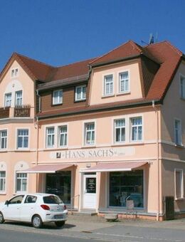 Schicke Dachgeschosswohnung mit EBK! - Bernsdorf (Regierungsbezirk Dresden)