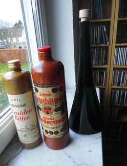 3 Vintage Flaschen Steinhäger Friedr. Niederstadt Steinhagen 1 l, Rhenense Kruiden Bitter 0,7 l, Moselland Avantgarde Formflasche Grünglas 0,75 l- zusammen 5,- - Flensburg