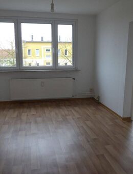2 Zimmer im Erdgeschoß - Bernburg (Saale)