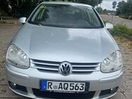 Verkaufe VW Golf 5 im top Zustand. Perfekt für Fahranfänger, Studenten oder Azubis - Regensburg