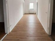 Neu renovierte 3-Zimmer Dachgeschoss Wohnung direkt im Bahnhof Kamenz! - Kamenz