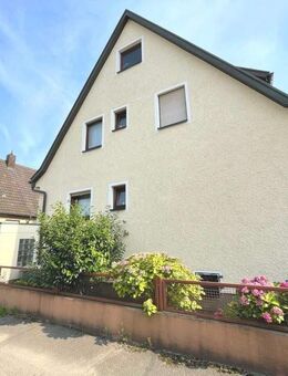 Platz für die ganze Familie! Zentrales freistehendes Einfamilienhaus! - Ebersbach (Fils)