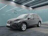 VW Tiguan, 1.5 TSI Allspace Life, Jahr 2023 - München