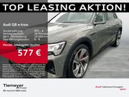 Audi Q8, 55 Q ADVANCED UPE117 LM22 SPIEGEL, Jahr 2023 - Lüdenscheid