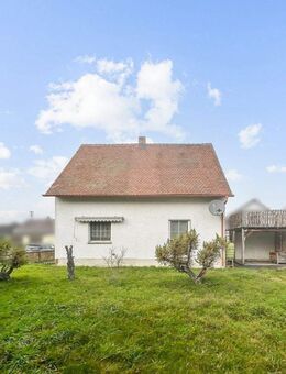 Einfamilienhaus mit viel Potenzial auf ca. 536 m² Grundstück in Vilseck - Vilseck