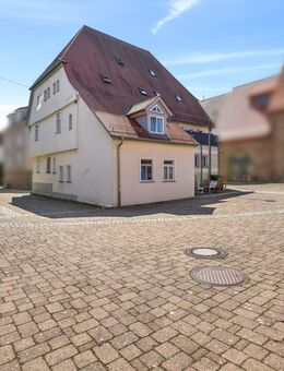 Ein Wohntraum mit Geschichte: Stilvolle 3-Zimmer-Wohnung (Denkmalschutz) im Herzen von Bönnigheim - Bönnigheim