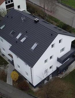 Moderne 2,5-Zimmer-Dachgeschosswohnung mit Einbauküche und Top-Lage in Esslingen - Esslingen (Neckar)