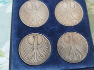 4 DM Münzen 1951 Prägestätten D, G, F, J, im Etui - Bad Soden-Salmünster