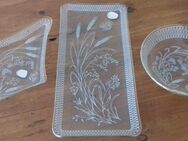 3 "Feinstrich"-Glasschalen 50er/60er Jahre weiß mit Goldrand - Hamburg