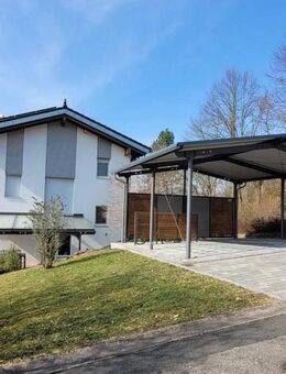 - reserviert - Exclusives, total schickes Einfamilienwohnhaus über den Dächern von Großheirath - Großheirath