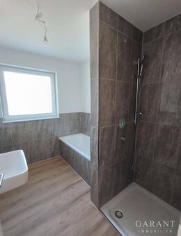 **ERSTBEZUG! Klasse 2,5 Zi.-Penthousewohnung, 75 qm Wfl., hochwertige Bauweise, modern und schick ** - Bad Rappenau