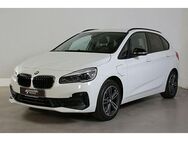 BMW 225 xe Active Tourer Sport Line LED Navi HuD H&K - Paderborn