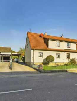 Charmante Doppelhaushälfte mit großzügigem Außenbereich in Kürnbach - Kürnbach