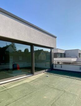 Anspruchsvolle 2 -Zimmer-Neubauwohnung inkl. EBK und Dachterrasse - Ludwigsburg