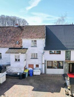 Großzügiges Doppelhaus mit vielseitigen Möglichkeiten auf 2.000 m² Grundstück - Schlüchtern Wallroth - Schlüchtern