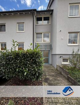 VBU Immobilien - Helle Erdgeschosswohnung mit zwei Balkonen, Garage & Stellplatz - Schwaigern