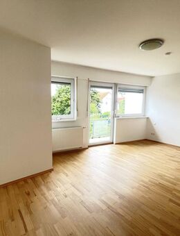 KL-Nähe PRE-Park - Schönes Reihenendhaus mit Terrasse, 2 Balkonen & Sauna - Kaiserslautern