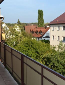 Renovierte 2-Zimmerwohnung mit sonniger Loggia in Nürnberg-Fischbach - Nürnberg